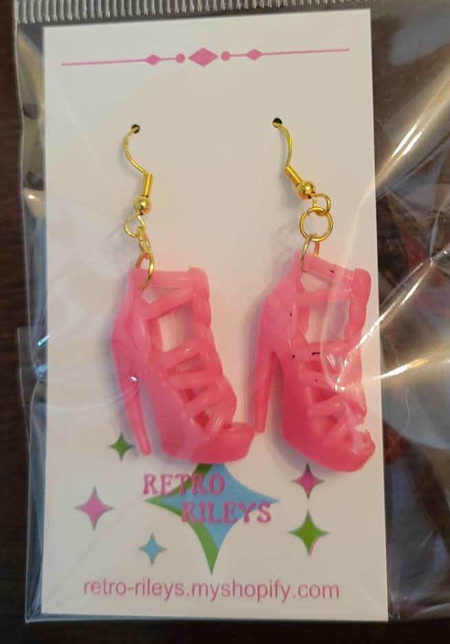 hot pink barbie shoes earrings 3